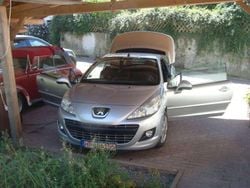 Silber Gebraucht 2011 Peugeot 207 CC Urban Move Cabrio | 5.300 € (Etwas zu teuer)