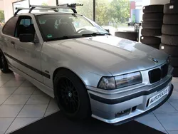 Silber Gebraucht 1998 BMW 323 Compact M Sport Kleinwagen | 12.490 €