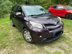 Violet Gebraucht 2009 Toyota Urban Cruiser SUV | 2.850 €