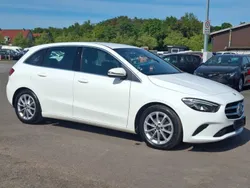 Weiß Gebraucht 2020 Mercedes B180 Van / Kleinbus | 16.499 € (Fairer Preis)