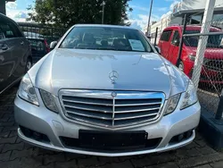 Silber Gebraucht 2009 Mercedes E250 Limousine | 12.999 € (Fairer Preis)