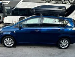 Blau Gebraucht 2006 Toyota Verso Van / Kleinbus | 4.000 €