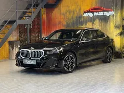 Schwarz Gebraucht 2024 BMW 520 M Sport Limousine | 52.900 € (Fairer Preis)