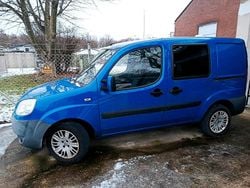 Blau Gebraucht 2009 Fiat Doblò Van / Kleinbus | 3.500 € (Fairer Preis)