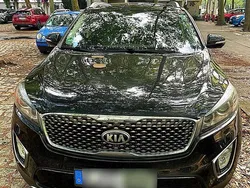 Schwarz Gebraucht 2016 Kia Sorento Platinum Edition SUV | 21.000 € (Etwas zu teuer)