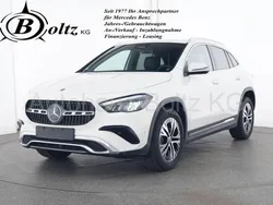Polarweiß Gebraucht 2023 Mercedes GLA180 Progressive SUV | 34.888 € (Fairer Preis)