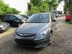 Grau Gebraucht 2011 Hyundai i30 Edition Limousine | 2.950 € (Guter Preis)