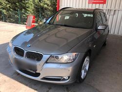 Grau Gebraucht 2025 BMW 320 Kombi | 6.600 €