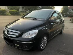 Schwarz Gebraucht 2007 Mercedes 200 Kleinwagen | 6.250 €