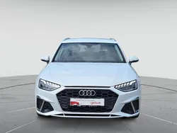 Gletscherweiß metallic Gebraucht 2022 Audi A4 Design Kombi | 29.880 € (Guter Preis)
