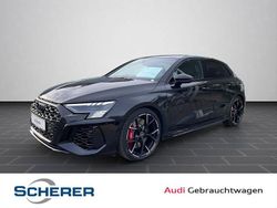 Mythosschwarz metallic (metallic) Gebraucht 2024 Audi RS3 Sportback Advanced Kleinwagen | 55.900 € (Guter Preis)