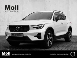 Weiss Gebraucht 2023 Volvo XC40 Plus SUV | 34.980 € (Guter Preis)