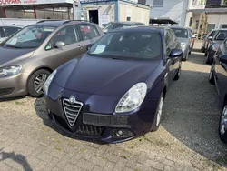 Blu profondo Gebraucht 2011 Alfa Romeo Giulietta Turismo Kleinwagen | 6.600 € (Fairer Preis)