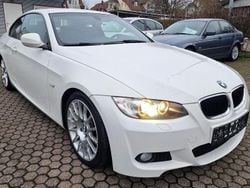 Weiß Gebraucht 2010 BMW 320 M Sport Coupé | 9.600 € (Etwas zu teuer)