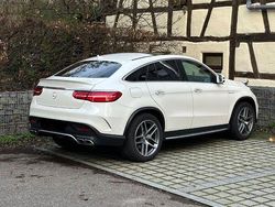 Weiß Gebraucht 2017 Mercedes GLE500 AMG line Coupé | 45.850 € (Etwas zu teuer)