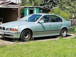 Grün Gebraucht 1999 BMW 528 Limousine | 4.992 €