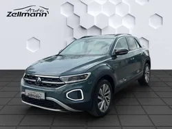 Blau Gebraucht 2024 VW T-Roc Move SUV | 27.387 € (Superpreis)