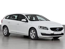 Weiß Gebraucht 2016 Volvo V60 Kinetic Kombi | 7.990 € (Fairer Preis)