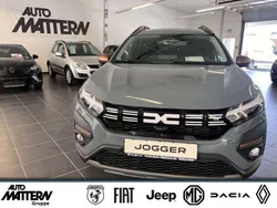 Grau Neu 2024 Dacia Jogger Extreme Van / Kleinbus | 24.420 € (Etwas zu teuer)