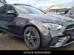 Grau Gebraucht 2021 Mercedes E300 AMG line Limousine | 31.700 € (Fairer Preis)