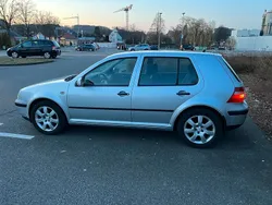Silber Gebraucht 2003 VW Golf IV Limousine | 2.650 € (Teuer)