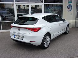 Glacial/nevada weiss metallic Gebraucht 2024 Seat Leon Style Limousine | 28.860 € (Fairer Preis)