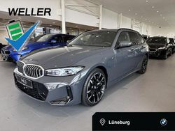 Grau Gebraucht 2025 BMW 330e M Sport Kombi | 62.990 €