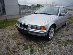 Silber Gebraucht 1997 BMW 316 Compact Kleinwagen | 5.999 € (Teuer)