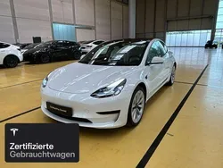 Weiß Gebraucht 2021 Tesla Model 3 Limousine | 26.800 € (Fairer Preis)