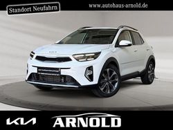 Weiß (schneeweiß) Gebraucht 2024 Kia Stonic Spirit SUV | 20.350 € (Guter Preis)