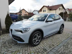 Silber Gebraucht 2023 Alfa Romeo Stelvio Ti SUV | 36.900 € (Superpreis)