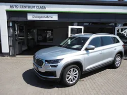 Brilliantsilber metallic Gebraucht 2023 Skoda Kodiaq Style SUV | 34.900 € (Fairer Preis)