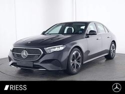 Grau Gebraucht 2023 Mercedes E220 Avantgarde Limousine | 46.700 € (Guter Preis)
