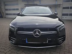 Schwarz Gebraucht 2021 Mercedes A35 AMG AMG Limousine | 39.500 € (Fairer Preis)