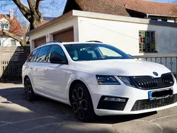 Weiß Gebraucht 2020 Skoda Octavia RS Kombi | 26.500 € (Guter Preis)