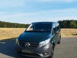 Grün Gebraucht 2015 Mercedes Vito Van / Kleinbus | 8.380 €