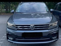 Grau Gebraucht 2019 VW Tiguan Allspace R-line SUV | 29.999 € (Fairer Preis)