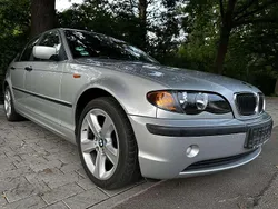 Titansilber metallic Gebraucht 2002 BMW 318 Limousine | 2.599 € (Fairer Preis)