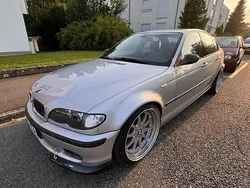 Silber Gebraucht 2002 BMW 330 Limousine | 14.500 €