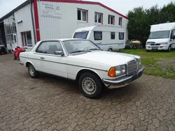Weiß Gebraucht 1980 Mercedes E230 Coupé | 3.999 €