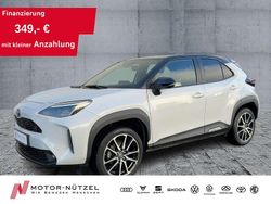 Ash grey metallic (1k6)/ black Gebraucht 2022 Toyota Yaris Cross Sport SUV | 26.230 € (Etwas zu teuer)