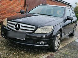 Schwarz Gebraucht 2009 Mercedes C220 Kombi | 2.200 € (Superpreis)