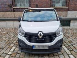Weiß Gebraucht 2017 Renault Traffic Van / Kleinbus | 7.599 €