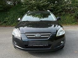 Schwarz Gebraucht 2007 Kia Ceed Kleinwagen | 2.950 € (Fairer Preis)