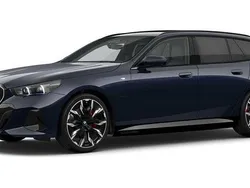 Schwarz Neu 2025 BMW 550e M Sport Kombi | 91.892 €