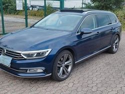 Blau Gebraucht 2019 VW Passat Highline Kombi | 17.777 € (Fairer Preis)