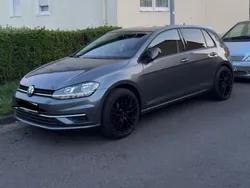 Grau Gebraucht 2019 VW Golf VII Limousine | 13.500 € (Guter Preis)