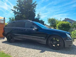 Schwarz Gebraucht 2006 Mercedes C350 Avantgarde Kombi | 5.500 € (Fairer Preis)