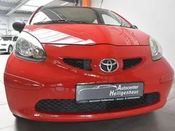 Rot Gebraucht 2006 Toyota Aygo Cool Kleinwagen | 2.480 € (Fairer Preis)