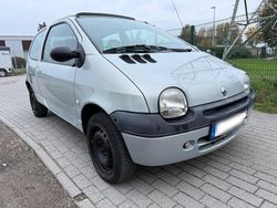 Silber Gebraucht 2003 Renault Twingo Dynamique Kleinwagen | 1.300 € (Etwas zu teuer)